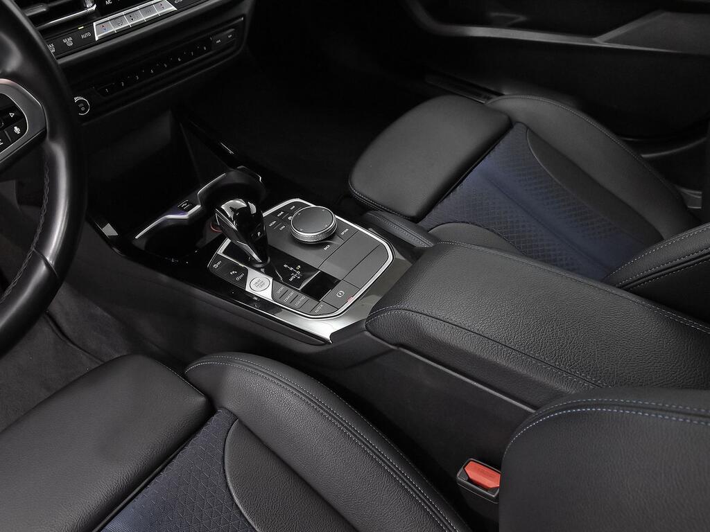 BMW Serie 1 118i 26
