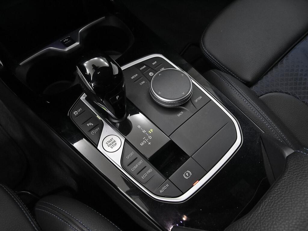 BMW Serie 1 118i 27