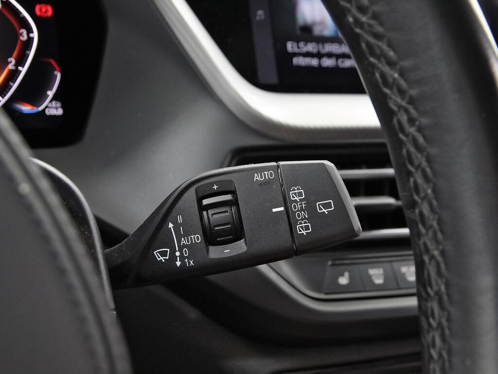 BMW Serie 1 118i 13