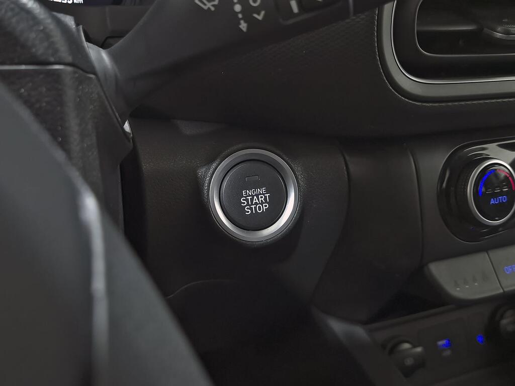 Hyundai Kona 1.6 GDI HEV Style Sky DCT 17
