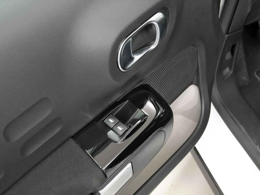 Citroën C3 PureTech 60KW (83CV) Max 12