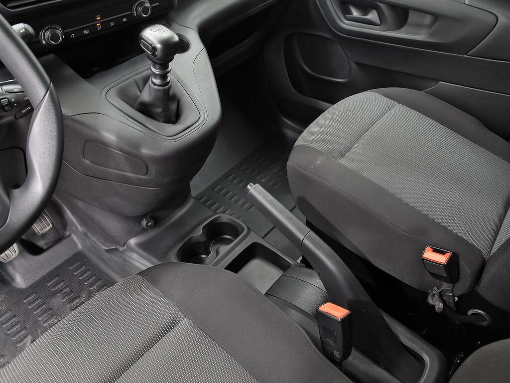 Peugeot Partner FG 1.5 BLUEHDI 100 PRO STANDARD 3P 600KG 23