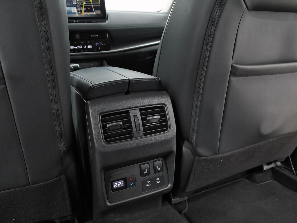 Nissan X-Trail 5pl 1.5 e-4ORCE 158kW 4x4 A/T N-Connecta 39
