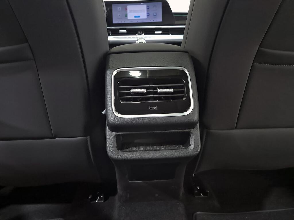 Ebro S700 1.6 TGDI Luxury 7 DCT 45