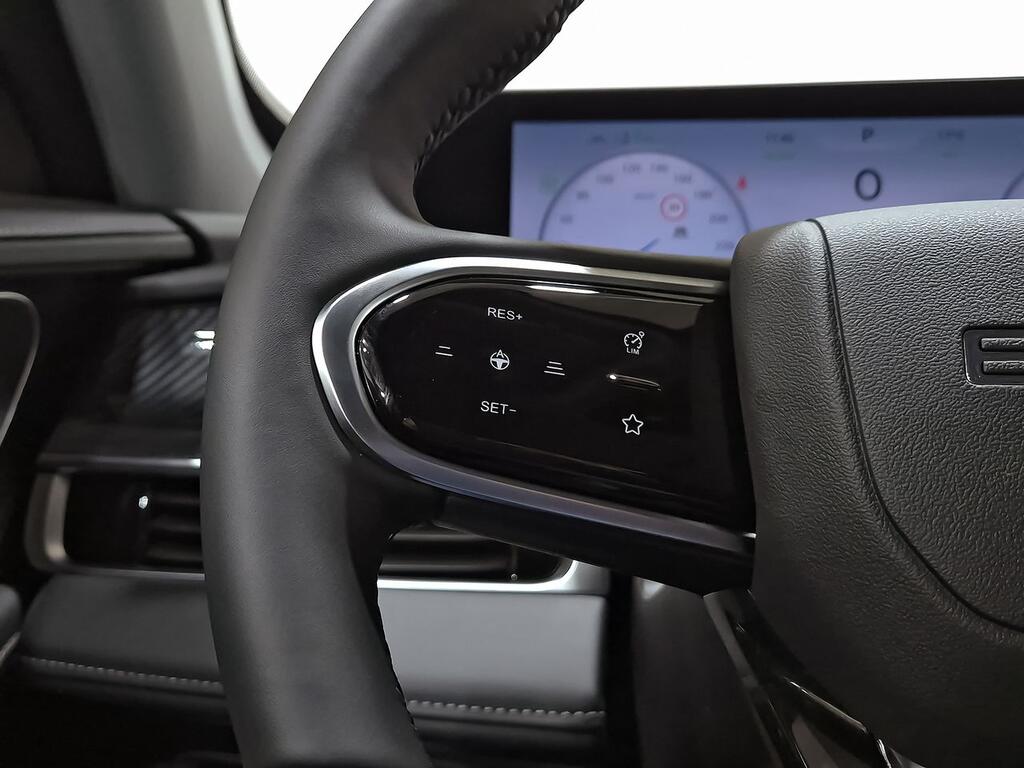 Ebro S700 1.6 TGDI Luxury 7 DCT 20