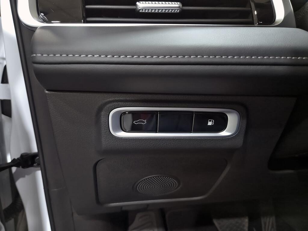 Ebro S700 1.6 TGDI Luxury 7 DCT 16
