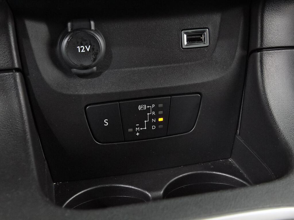 Citroën C3 PureTech 81KW (110CV) Max EAT6 29