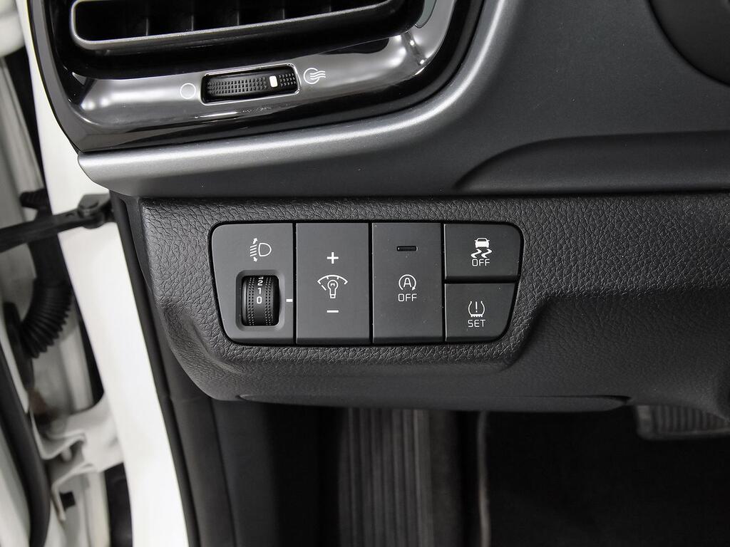 Kia Stonic 1.0 T-GDi 88kW (120CV) MHEV iMT Drive 13