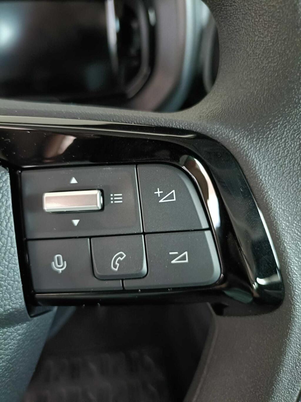 Citroën Berlingo Talla M BlueHDi 100 S&S PLUS 16