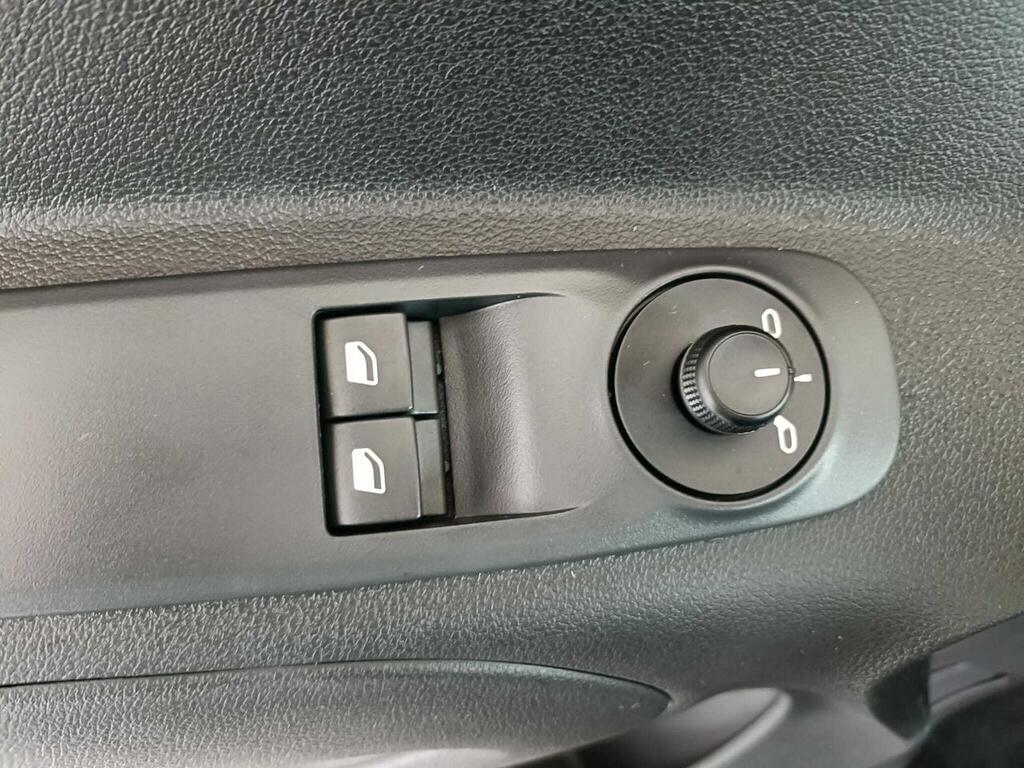 Citroën Berlingo Talla M BlueHDi 100 S&S PLUS 19