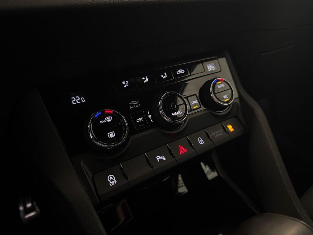 Skoda Karoq 1.5 TSI 110kW (150CV) DSG ACT Sportline 14