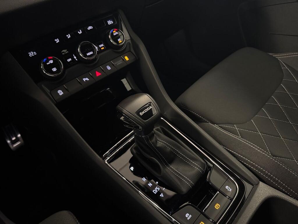 Skoda Karoq 1.5 TSI 110kW (150CV) DSG ACT Sportline 13