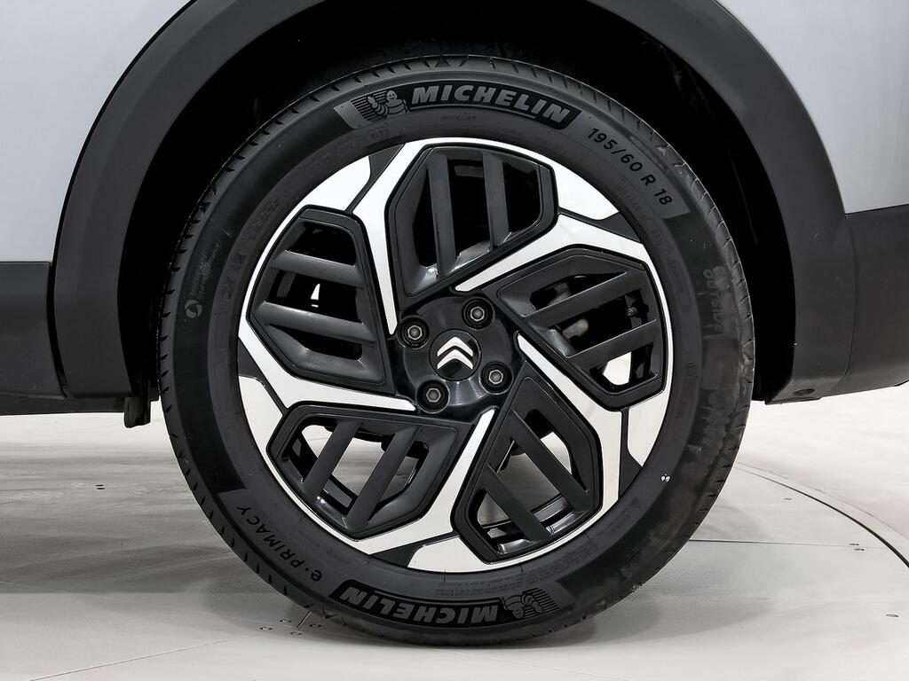 Citroën C4 PureTech 130 S&S 6v Plus 11