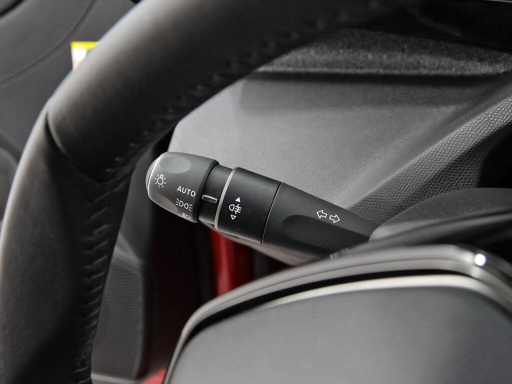 Peugeot 408 408 Allure Puretech 130 EAT8 12