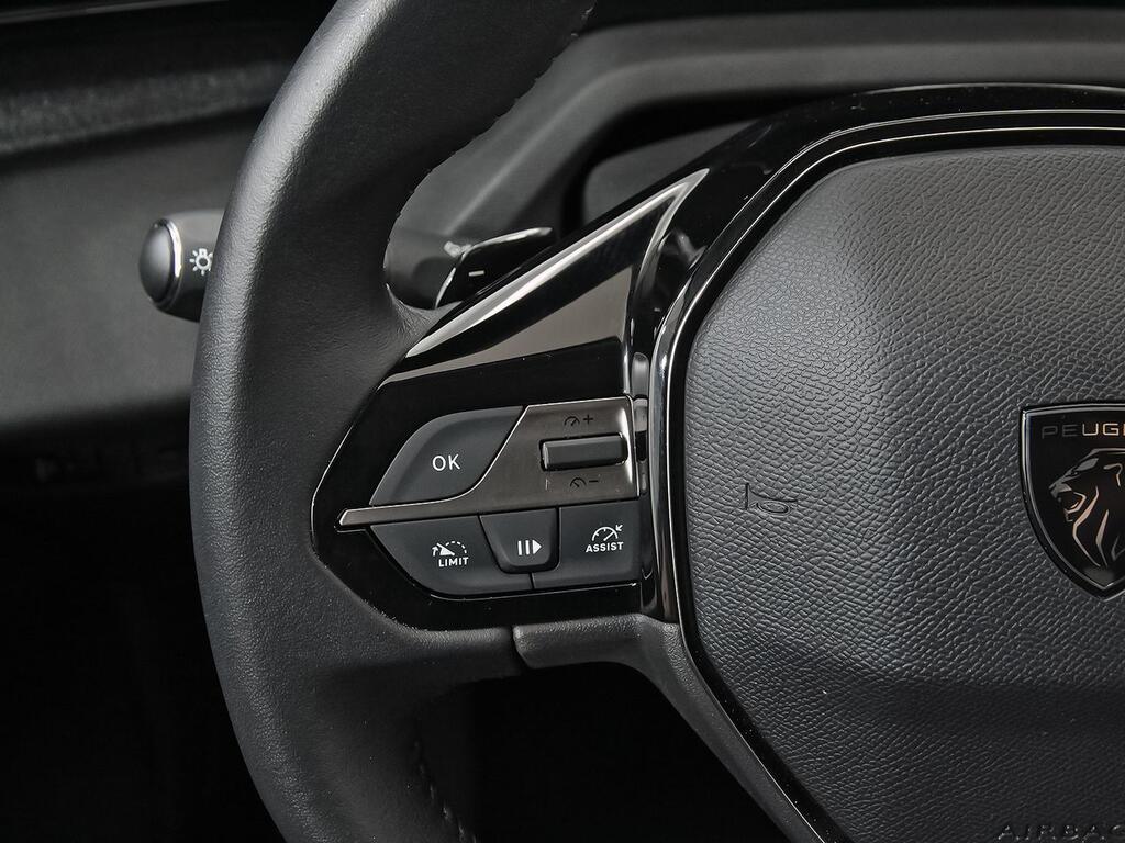 Peugeot 408 408 Allure Puretech 130 EAT8 14