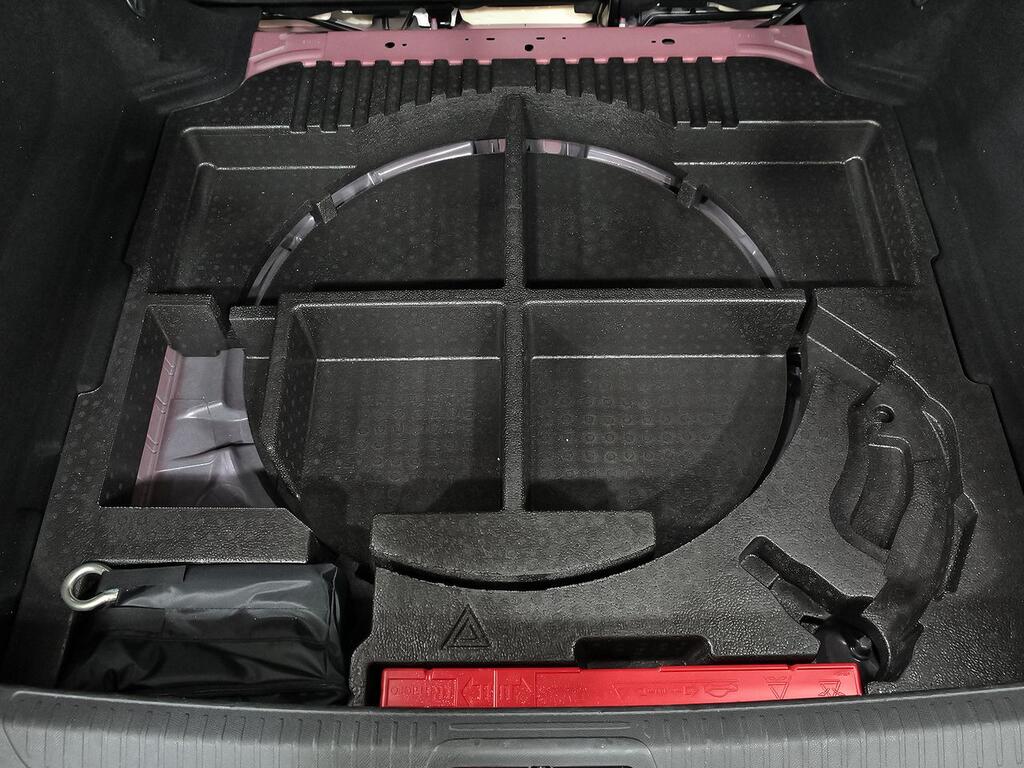 Peugeot 408 408 Allure Puretech 130 EAT8 32