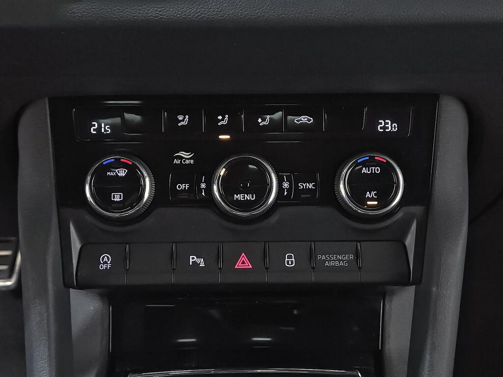 Skoda Karoq 1.5 TSI 110kW (150CV) DSG ACT Sportline 29