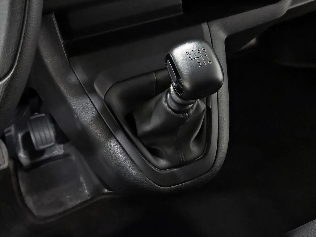 Peugeot Expert FG 1.5 BLUEHDI 120 STANDARD 4P 29