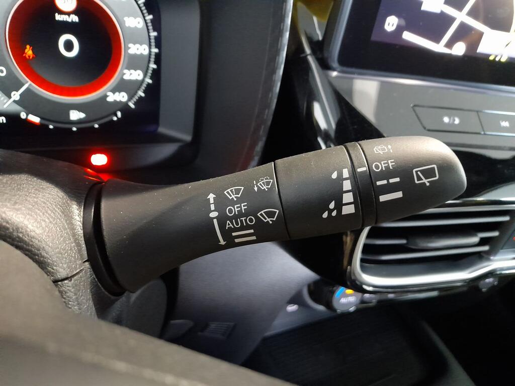 Nissan Juke DIG-T 84 kW (114 CV) 6M/T Ikon Edition 24