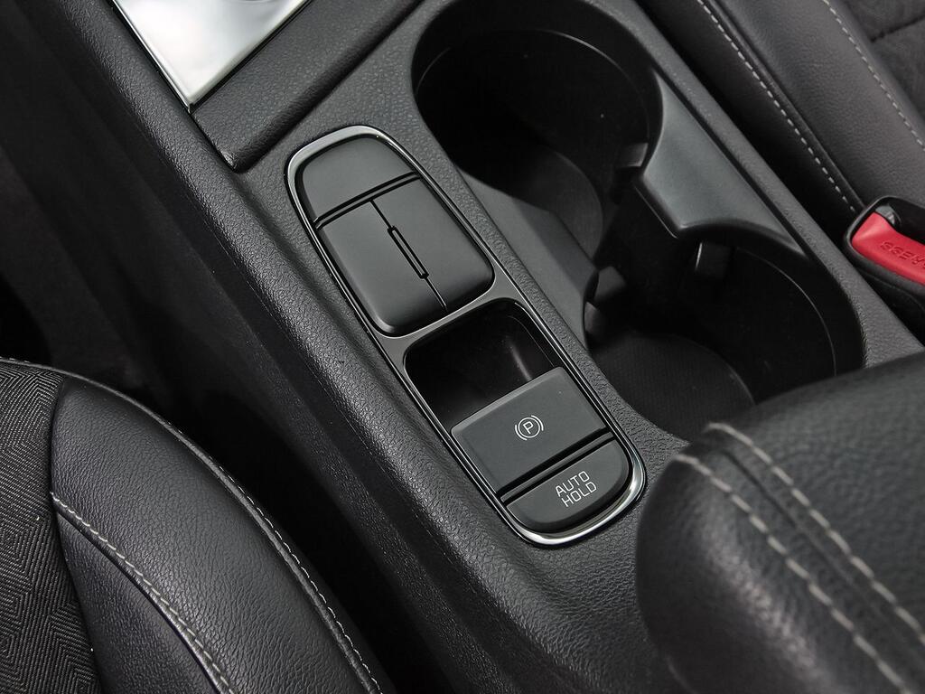 Kia Niro 1.6 GDi HEV 104kW (141CV) Drive 31