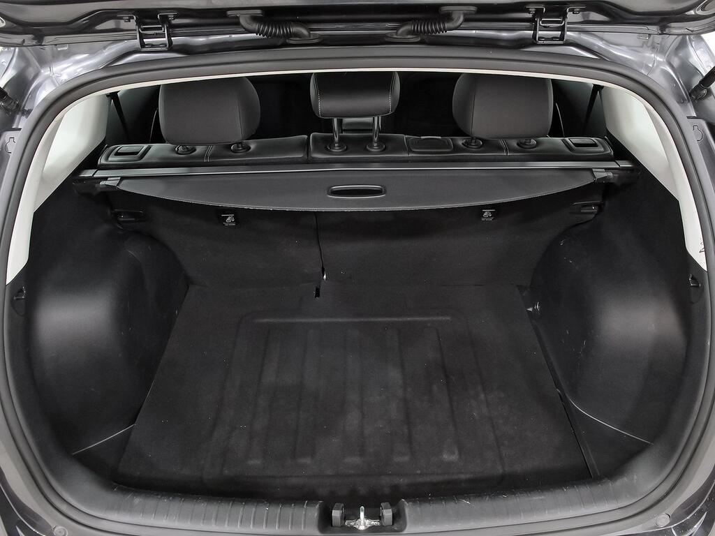 Kia Niro 1.6 GDi HEV 104kW (141CV) Drive 9