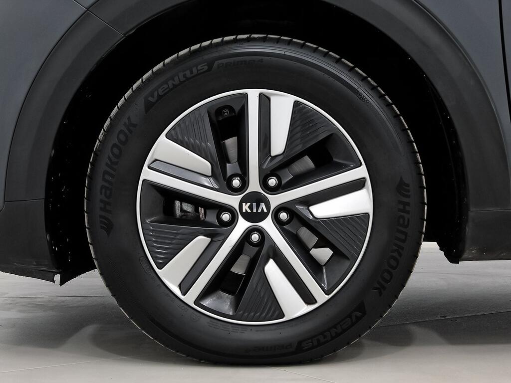 Kia Niro 1.6 GDi HEV 104kW (141CV) Drive 10