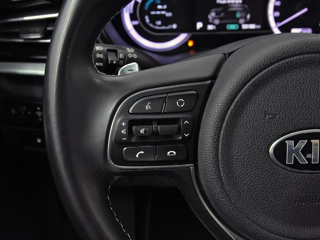 Kia Niro 1.6 GDi HEV 104kW (141CV) Drive 17