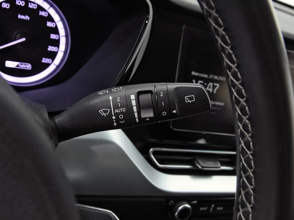 Kia Niro 1.6 GDi HEV 104kW (141CV) Drive 16