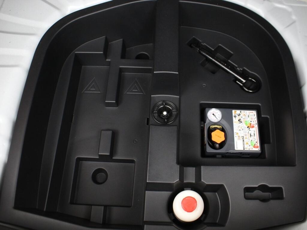 Nissan Juke DIG-T 86 kW (117 CV) 6 M/T N-CONNECTA 10