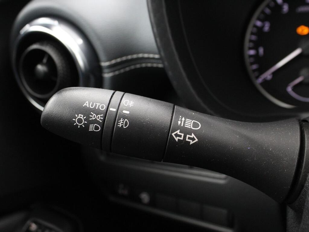 Nissan Juke DIG-T 86 kW (117 CV) 6 M/T N-CONNECTA 14