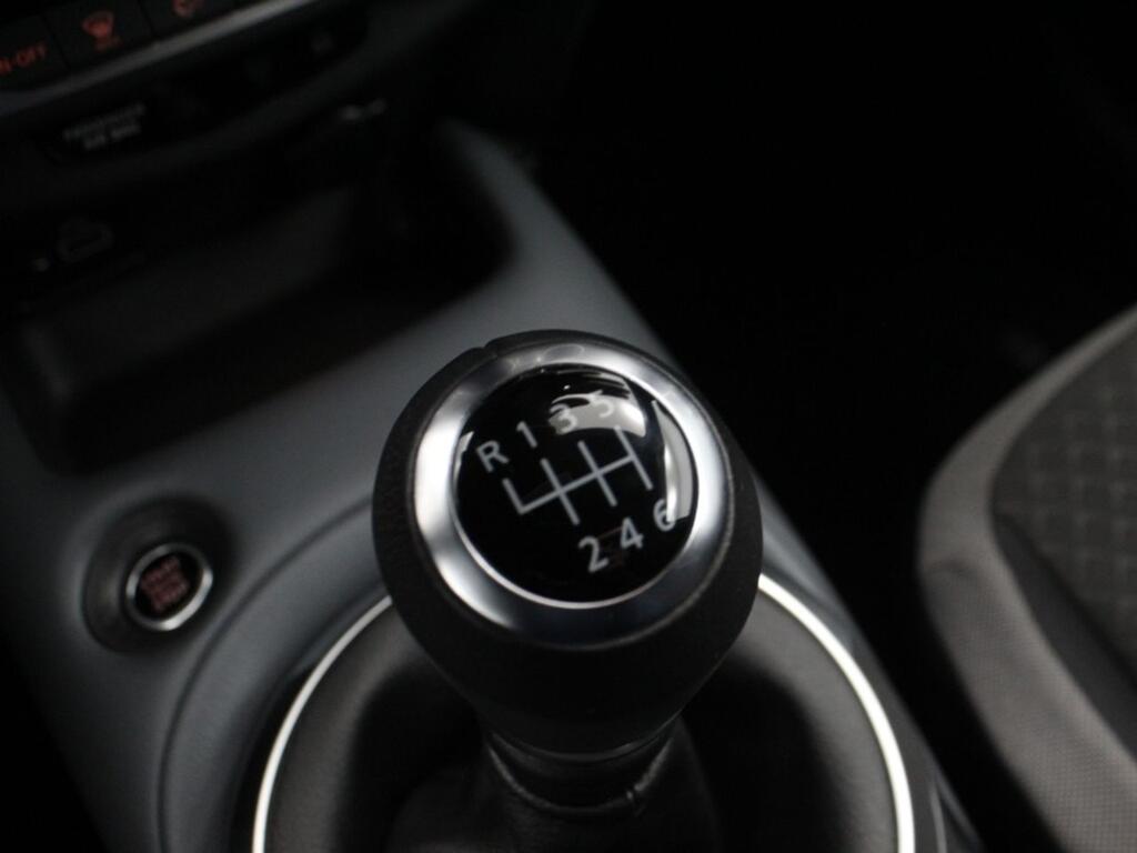 Nissan Juke DIG-T 86 kW (117 CV) 6 M/T N-CONNECTA 18