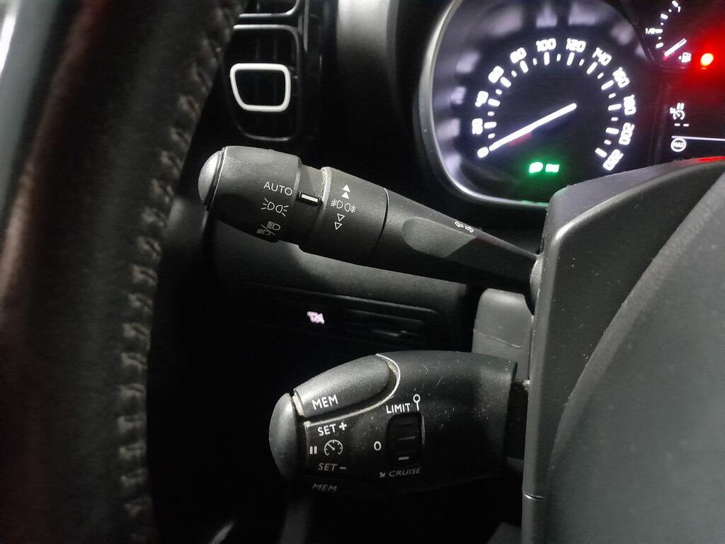 Citroën C3 Aircross BlueHDi 88kW (120CV) S&S SHINE 25