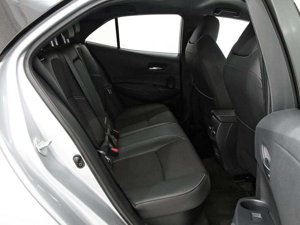 Toyota Corolla 140H Style Edition 8