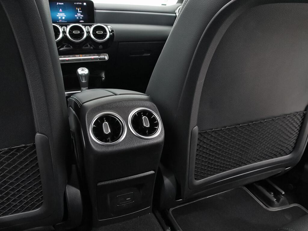 Mercedes Clase A A 180 34