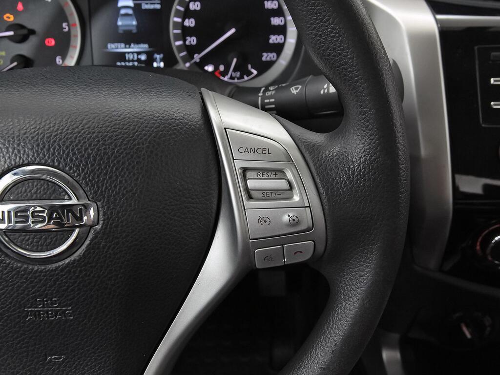 Nissan Navara 2.3 DCI 190 ACENTA DC 4WD 4P 18