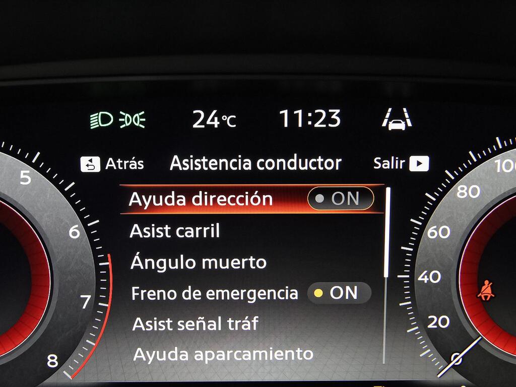Nissan Juke DIG-T 84 kW (114 CV) 6M/T Tekna 27