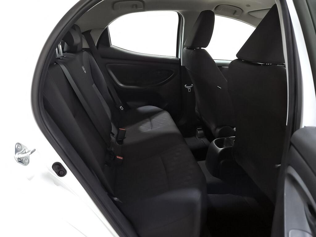 Toyota Yaris 1.5 125 S-Edition 6