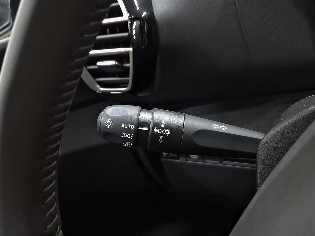 Citroën C4 PureTech 130 S&S 6v Plus 15