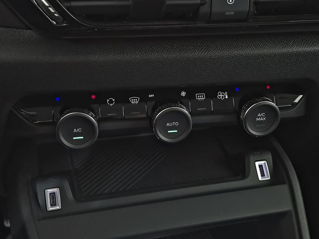 Citroën C4 PureTech 130 S&S 6v Plus 25