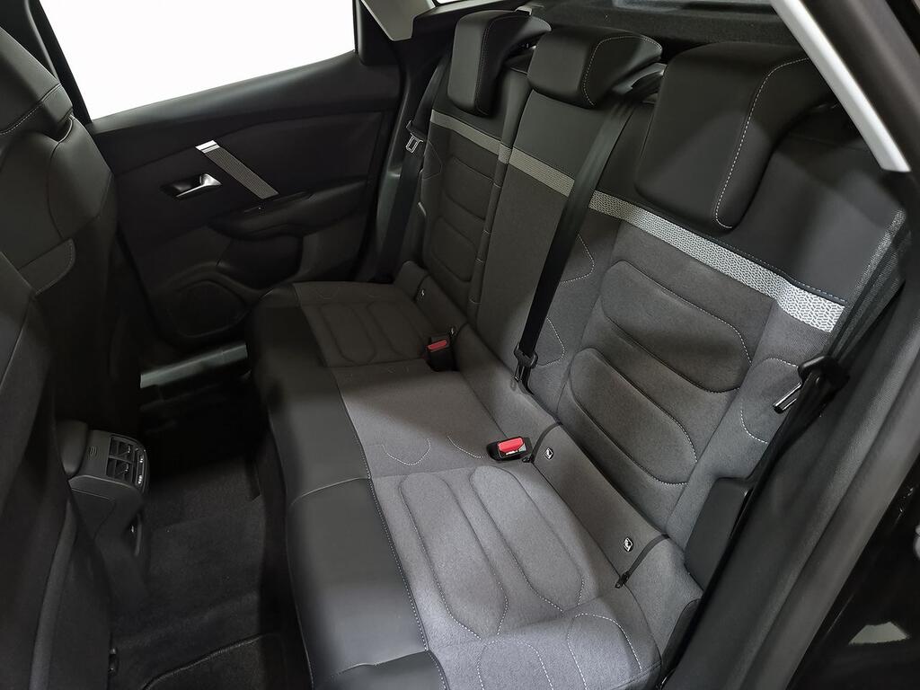 Citroën C4 PureTech 130 S&S 6v Plus 9