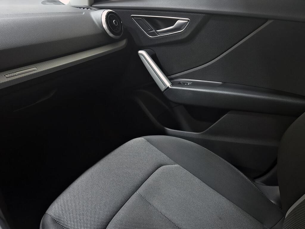 Audi Q2 Adrenalin 35 TFSI 110kW (150CV) S tronic 28