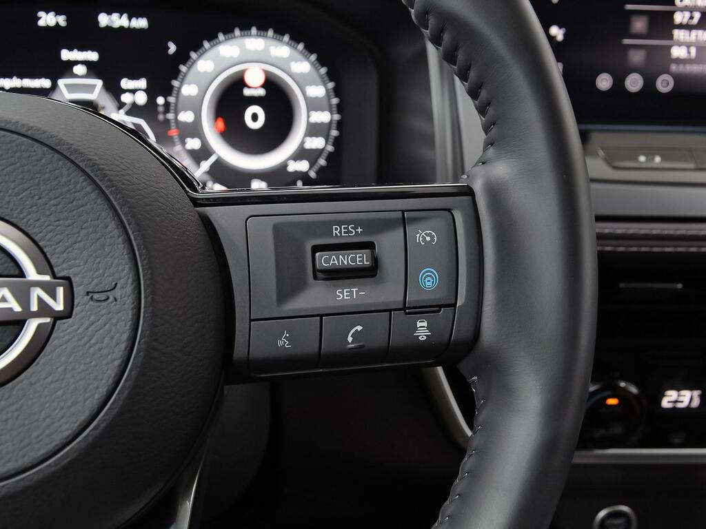 Nissan Qashqai DIG-T 103kW N-Connecta 13