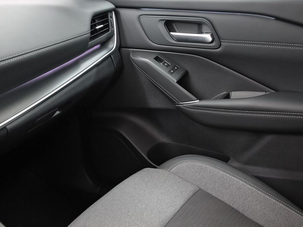 Nissan Qashqai DIG-T 103kW N-Connecta 25