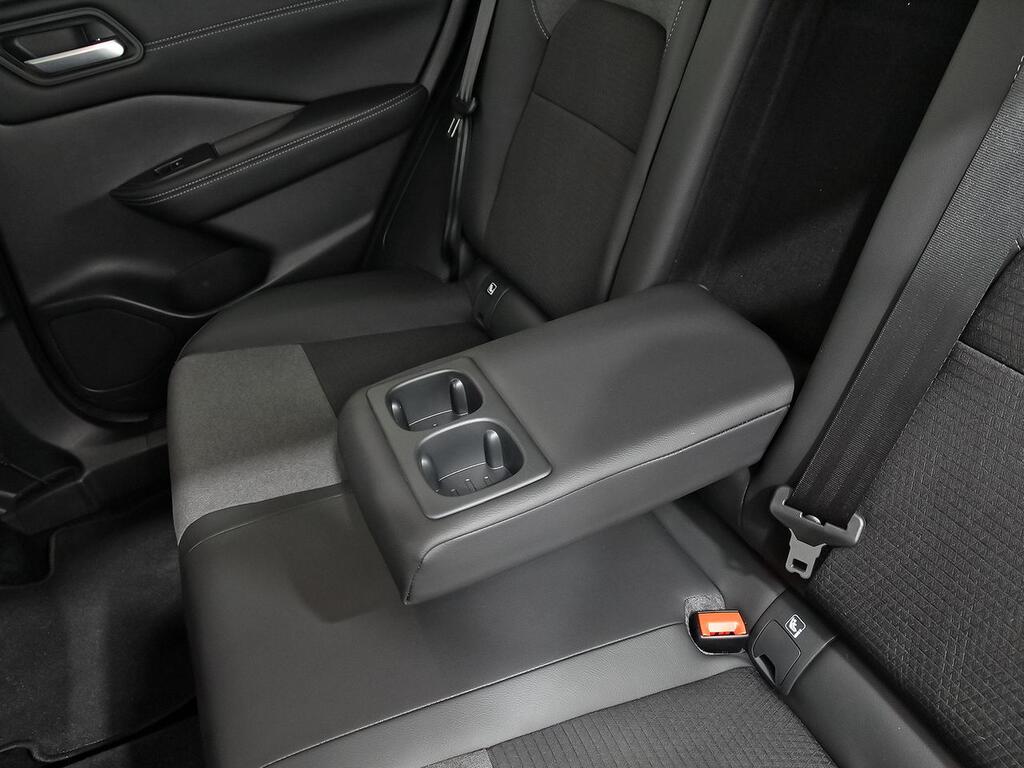 Nissan Qashqai DIG-T 103kW N-Connecta 27