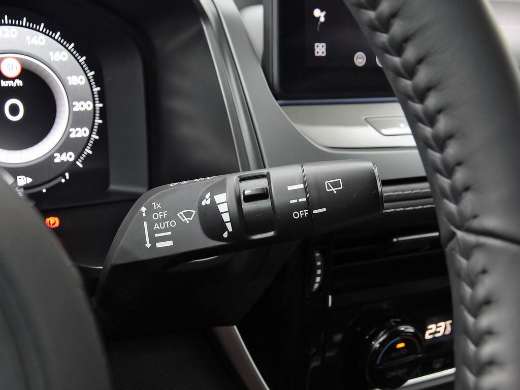 Nissan Qashqai DIG-T 103kW N-Connecta 11