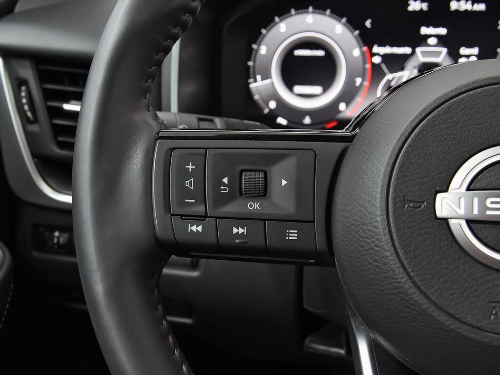 Nissan Qashqai DIG-T 103kW N-Connecta 12