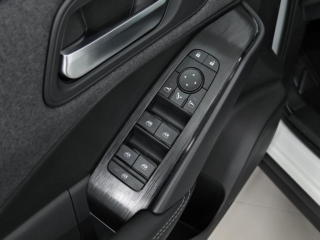 Nissan Qashqai DIG-T 103kW (140CV) mHEV 4x2 Acenta 12