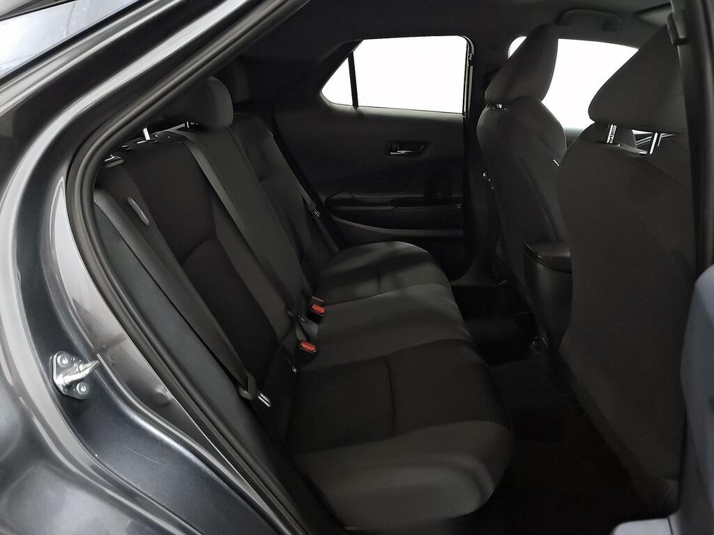 Toyota C-HR 1.8 140H Advance 8