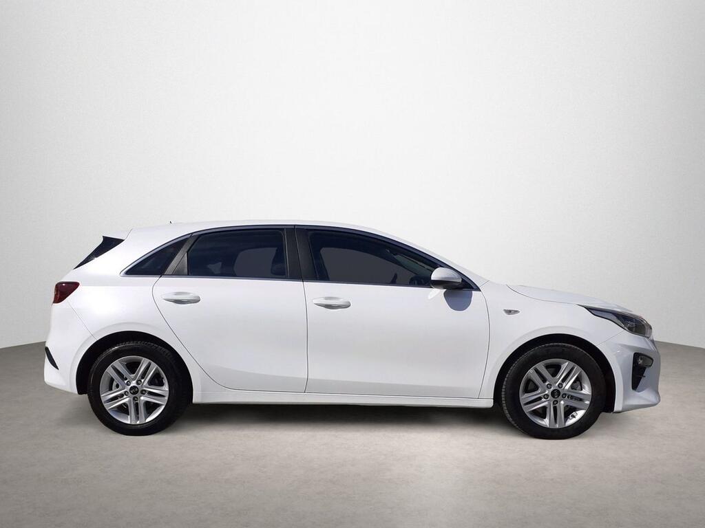 Kia Ceed 1.0 T-GDi 88kW (120CV) Drive 3