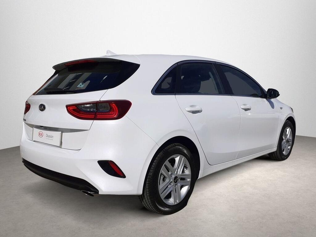 Kia Ceed 1.0 T-GDi 88kW (120CV) Drive 7